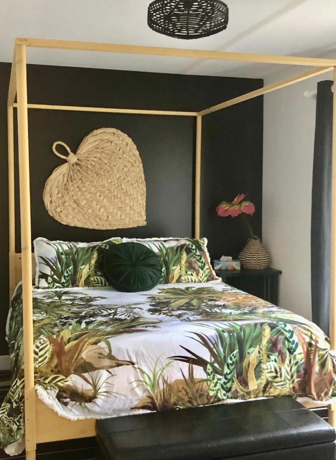 Lakeside Beach Retreat 基洛纳 外观 照片
